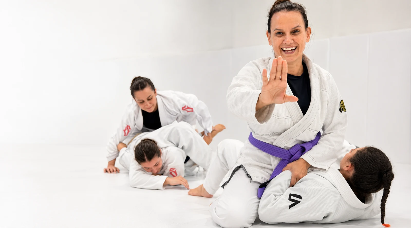 Mulheres treinando Jiu-Jitsu na Living Art